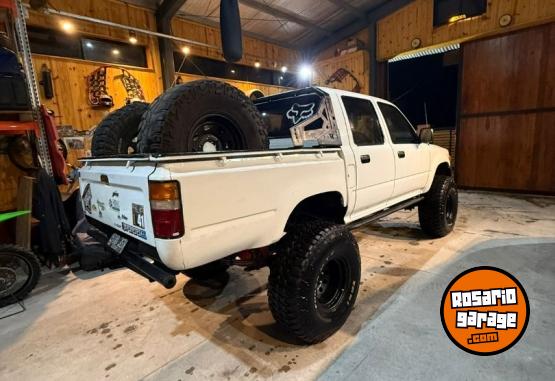 Camionetas - Toyota Hilux 4x4 1993 Diesel 511000Km - En Venta