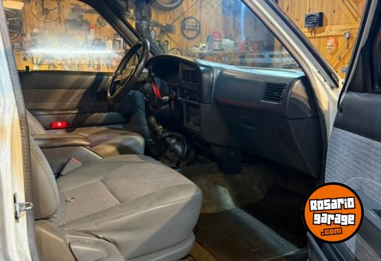 Camionetas - Toyota Hilux 4x4 1993 Diesel 511000Km - En Venta