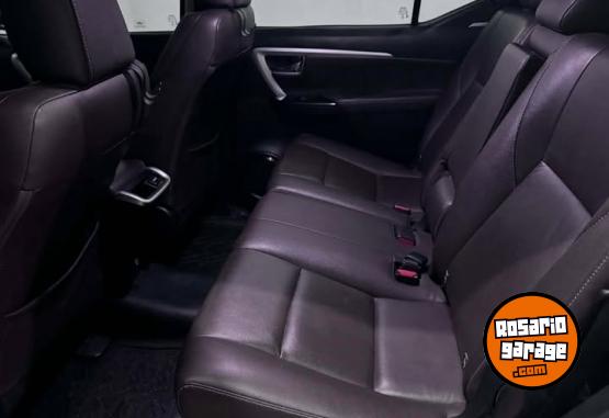 Camionetas - Toyota hilux sw4 2018 Diesel 135500Km - En Venta