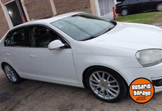 Autos - Volkswagen VENTO 2.5 LUXURI 2010 Nafta 196523Km - En Venta