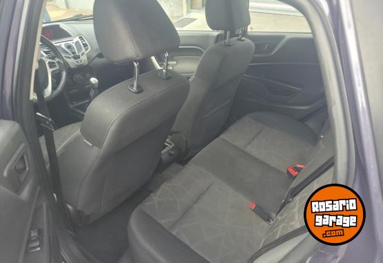 Autos - Ford Fiesta Kinetic Titanium 2013 Nafta 198436Km - En Venta