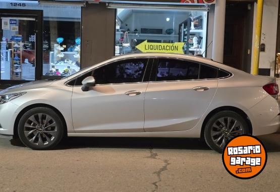 Autos - Chevrolet Cruze 2020 Nafta 80000Km - En Venta