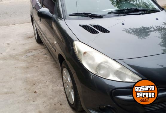 Autos - Peugeot 207 compat 2012 Nafta 156000Km - En Venta