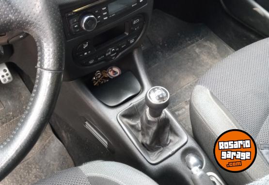 Autos - Peugeot 207 compat 2012 Nafta 156000Km - En Venta