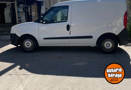 Autos - Fiat Doblo 2014 GNC 149000Km - En Venta