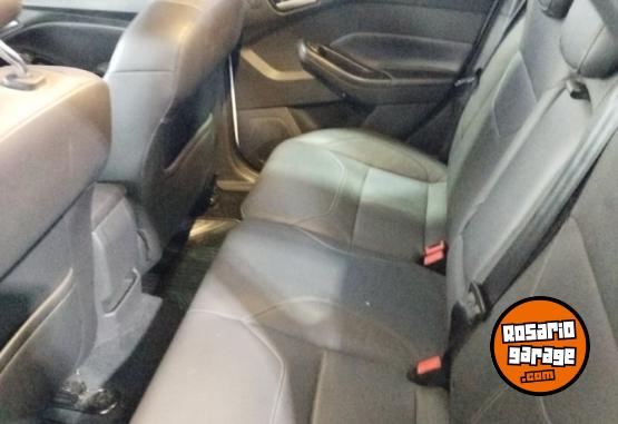 Autos - Ford Focus 5p titanium AT 2017 Nafta 117000Km - En Venta
