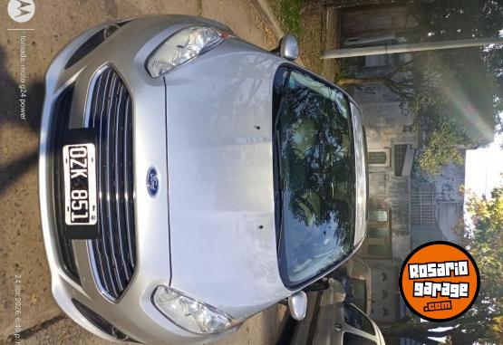 Autos - Ford fiesta titanium mexicano 2015 Nafta 78300Km - En Venta