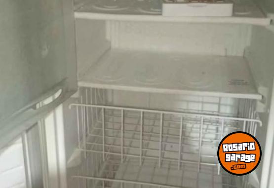 Hogar - Frezer vertical usado en buen estado , funcionando actualmente - En Venta