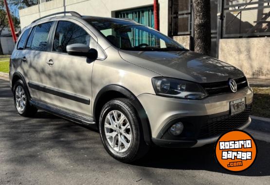 Autos - Volkswagen Suran cross 2013 GNC 290000Km - En Venta