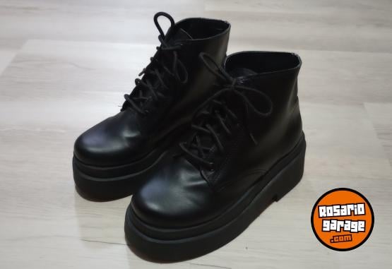 Indumentaria - Borcegos nro 37 como nuevos - En Venta