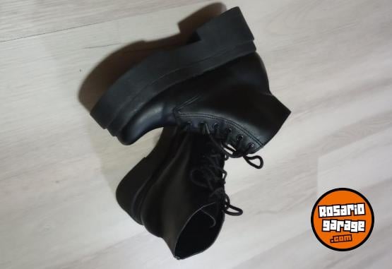 Indumentaria - Borcegos nro 37 como nuevos - En Venta