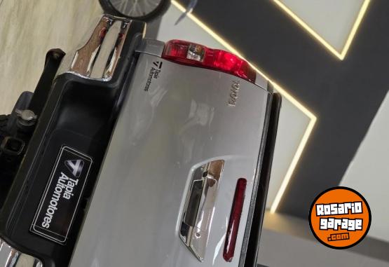 Camionetas - Toyota HILUX SRV 2.8L 4X4 AT 2018 Diesel 210000Km - En Venta