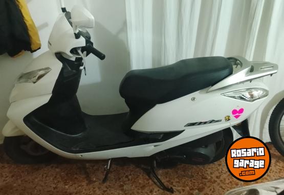 Motos - Honda Elite 2017 Nafta 25000Km - En Venta