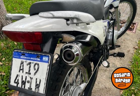 Motos - Motomel Skua 150 v6 2023 Nafta 24000Km - En Venta