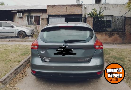 Autos - Ford Focus titanium 2.0 2016 Nafta 120000Km - En Venta