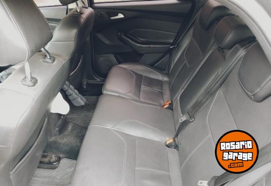 Autos - Ford Focus titanium 2.0 2016 Nafta 120000Km - En Venta