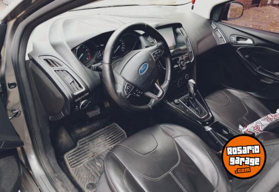 Autos - Ford Focus titanium 2.0 2016 Nafta 120000Km - En Venta