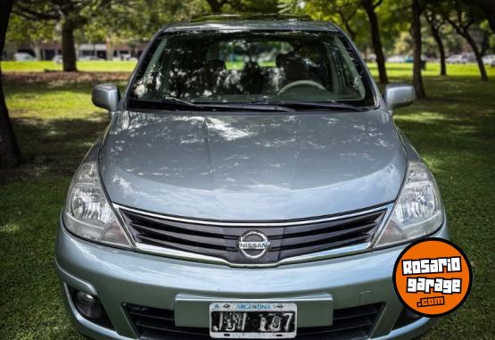 Autos - Nissan TIIDA 1.8 /BORA GOL TREND 2011 Nafta 136000Km - En Venta