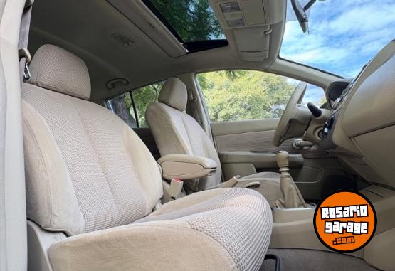 Autos - Nissan TIIDA 1.8 /BORA GOL TREND 2011 Nafta 136000Km - En Venta