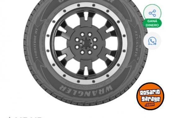 Accesorios para Autos - Llanta y cubierta 205 65 15 Goodyear para Ecosport - En Venta