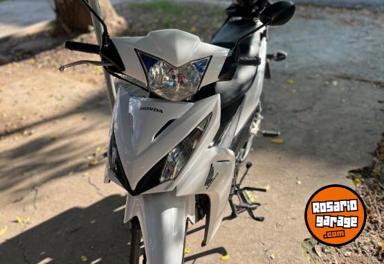 Motos - Honda 2022 2022 Nafta 14000Km - En Venta