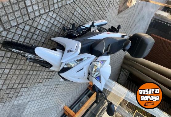 Motos - Honda 2022 2022 Nafta 14000Km - En Venta