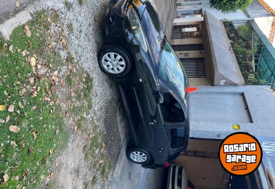 Autos - Peugeot 207 2011 Diesel 200000Km - En Venta