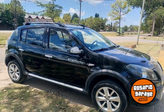 Autos - Renault Stepway versi�n full 2013 Nafta 132000Km - En Venta
