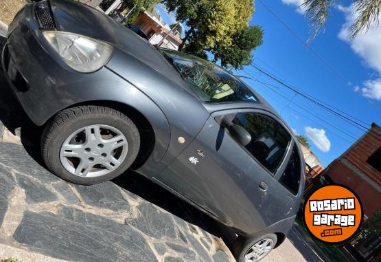 Autos - Ford Tatto 2005 Nafta 183000Km - En Venta