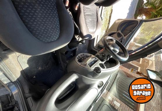 Autos - Ford Tatto 2005 Nafta 183000Km - En Venta