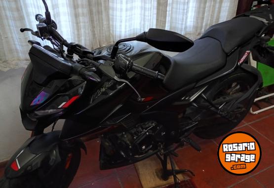 Motos - Bajaj N250 2023 Nafta 18500Km - En Venta