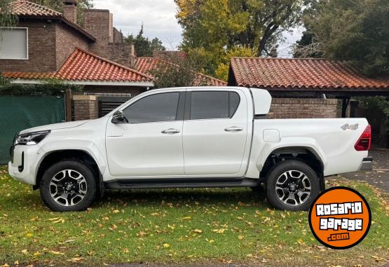 Camionetas - Toyota HILUX 4X4 DC SRX 2.8 TDI 2026 Diesel 4Km - En Venta