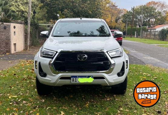 Camionetas - Toyota HILUX 4X4 DC SRX 2.8 TDI 2026 Diesel 4Km - En Venta