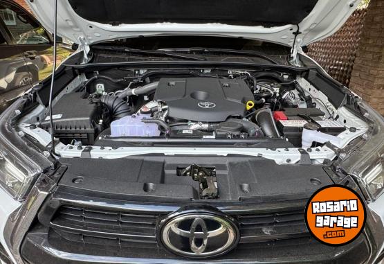 Camionetas - Toyota HILUX 4X4 DC SRX 2.8 TDI 2026 Diesel 4Km - En Venta