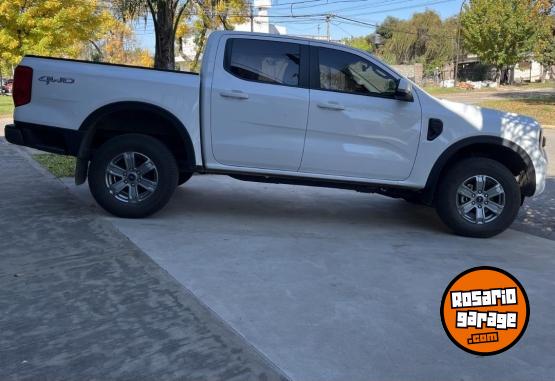 Camionetas - Ford RANGER XLS 2.0 2024 Diesel 10000Km - En Venta