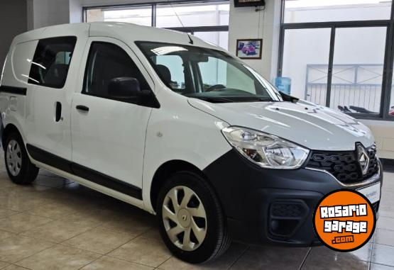 Utilitarios - Renault KANGOO EXXPRESS SCE 2024 Nafta 50746Km - En Venta