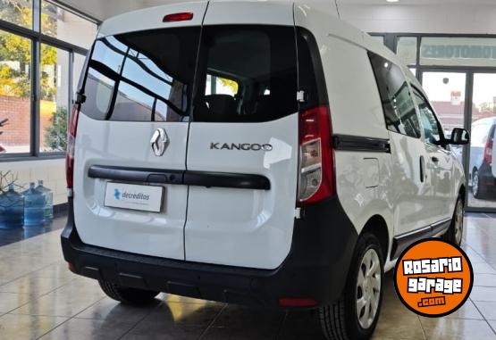Utilitarios - Renault KANGOO EXXPRESS SCE 2024 Nafta 50746Km - En Venta