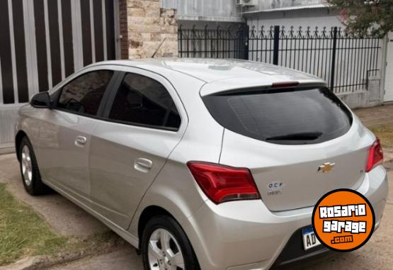 Autos - Chevrolet Onix 2019 Nafta 69900Km - En Venta
