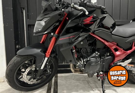 Motos - Honda hornet 750 mt z 2024 Nafta 4000Km - En Venta
