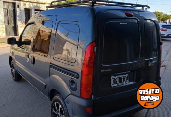 Utilitarios - Renault Kangoo 2015 GNC 150000Km - En Venta