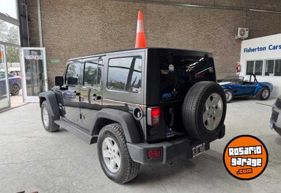 Camionetas - Jeep Wrangler Unlimited 2011 Nafta 200000Km - En Venta