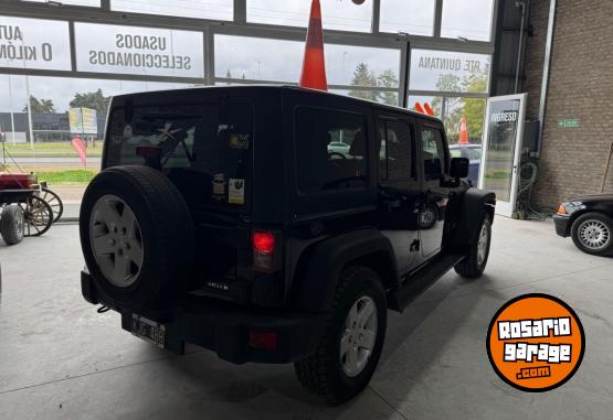 Camionetas - Jeep Wrangler Unlimited 2011 Nafta 200000Km - En Venta