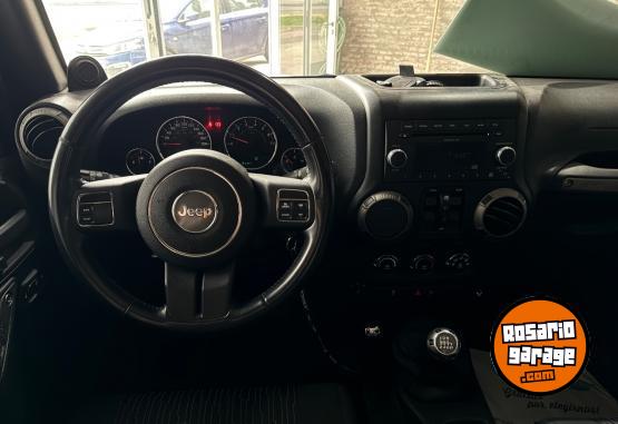 Camionetas - Jeep Wrangler Unlimited 2011 Nafta 200000Km - En Venta