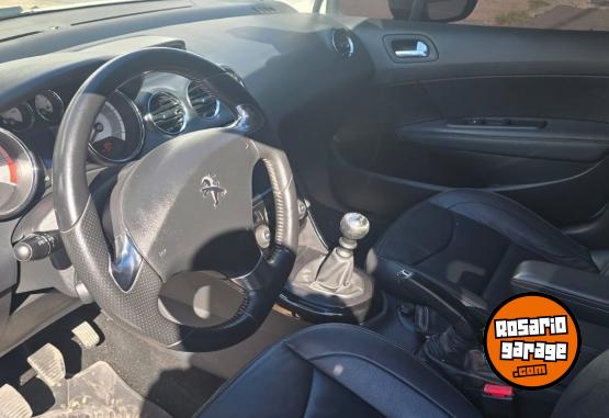 Autos - Peugeot 308 FELINE HD 2017 Diesel 150000Km - En Venta