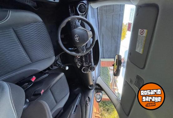 Autos - Toyota Etios 2018 Nafta 70000Km - En Venta