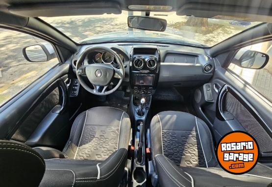 Camionetas - Renault OROCH OUTSIDER 2.0 NAV 2018 GNC 115000Km - En Venta