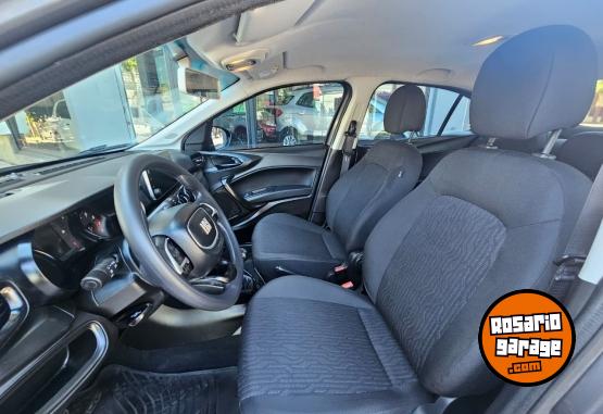 Autos - Fiat CRONOS DRIVE PACK PLUS 2023 GNC 80000Km - En Venta