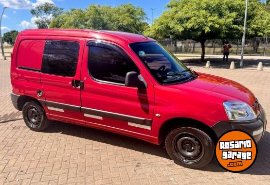 Utilitarios - Peugeot PARTNER CONFORT 1.4 2014 GNC  - En Venta
