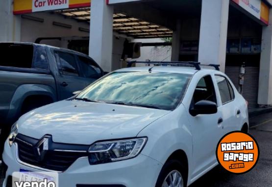 Autos - Renault Logan 2020 Nafta 130000Km - En Venta
