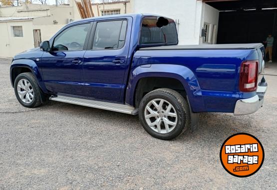 Camionetas - Volkswagen Amarok v6 2023 Diesel 80000Km - En Venta